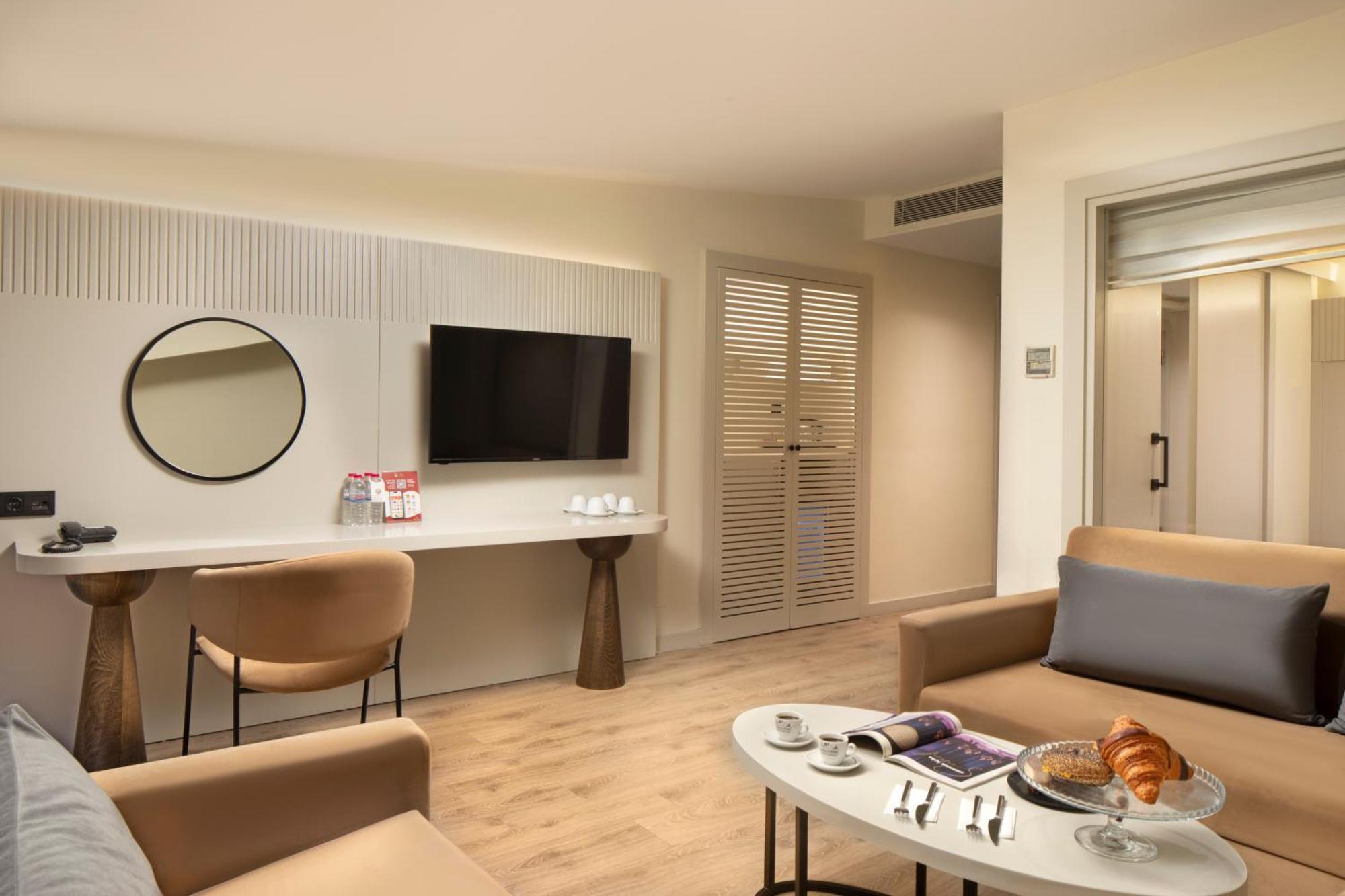 Orka Taksim Suites & Hotel Estambul Exterior foto