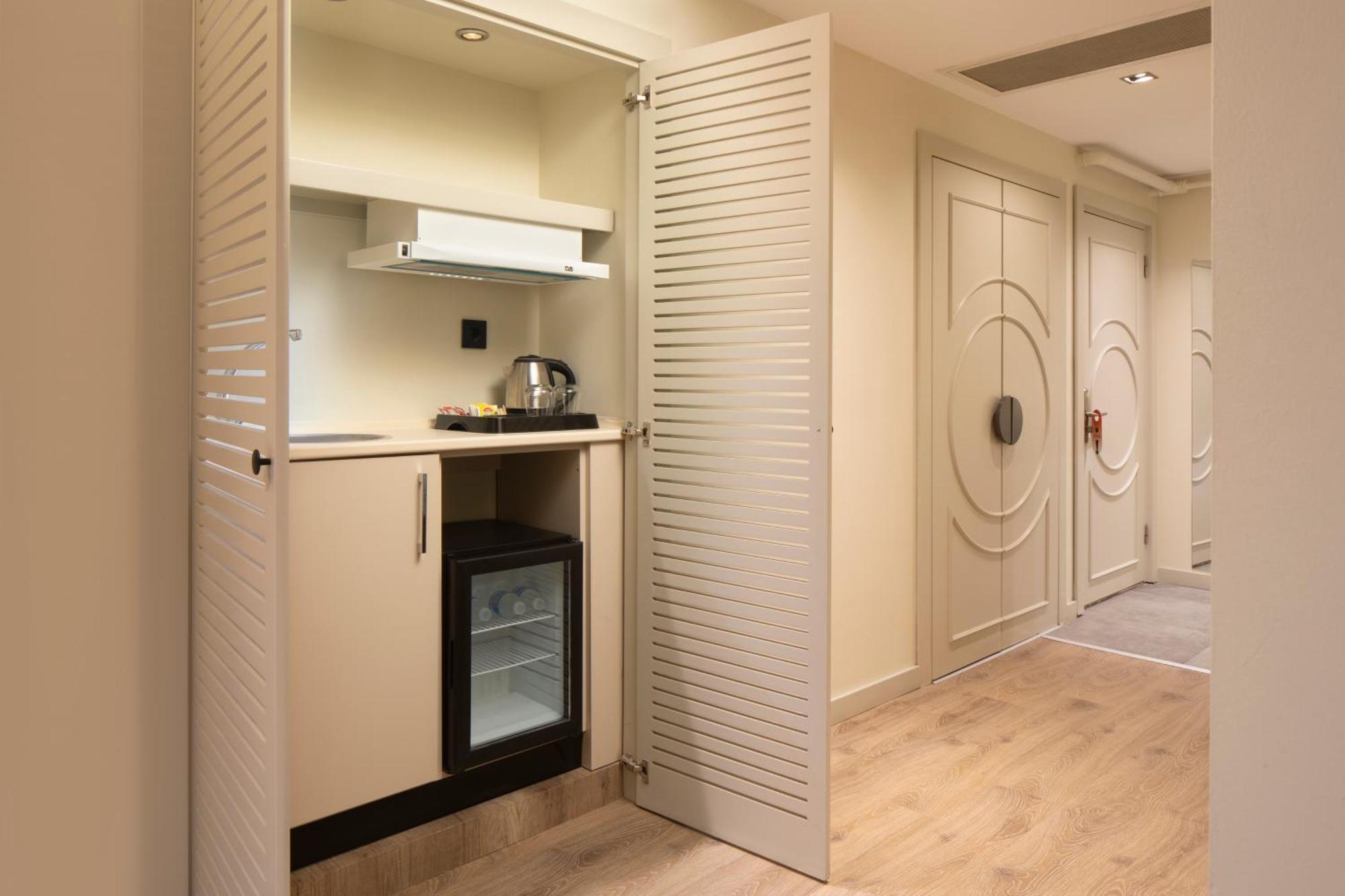 Orka Taksim Suites & Hotel Estambul Exterior foto